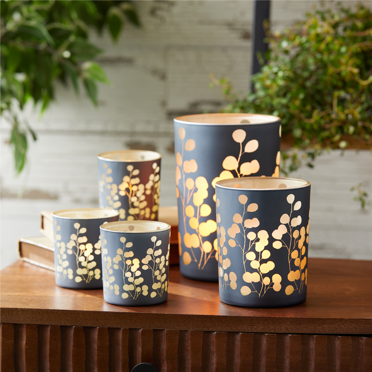 Frosted Foliage Candle Holder (Set of 2)