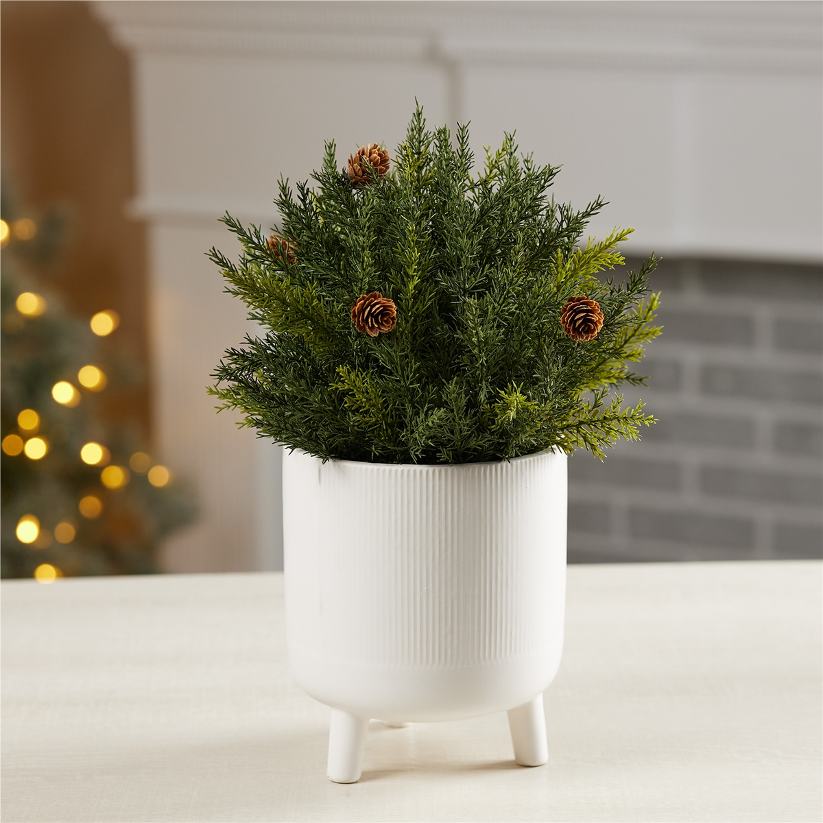 Arborvitae Half Orb 8.5”D Plastic