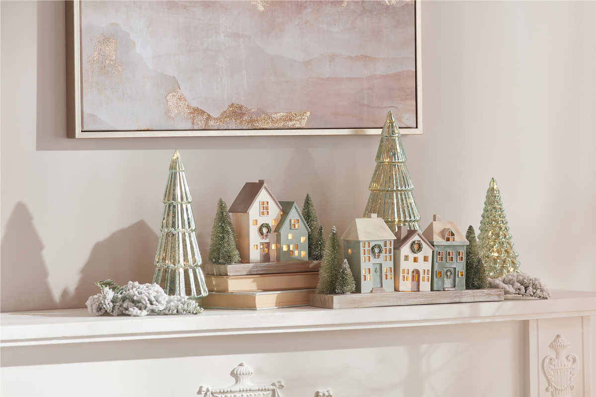 LED Winter Village 8"L